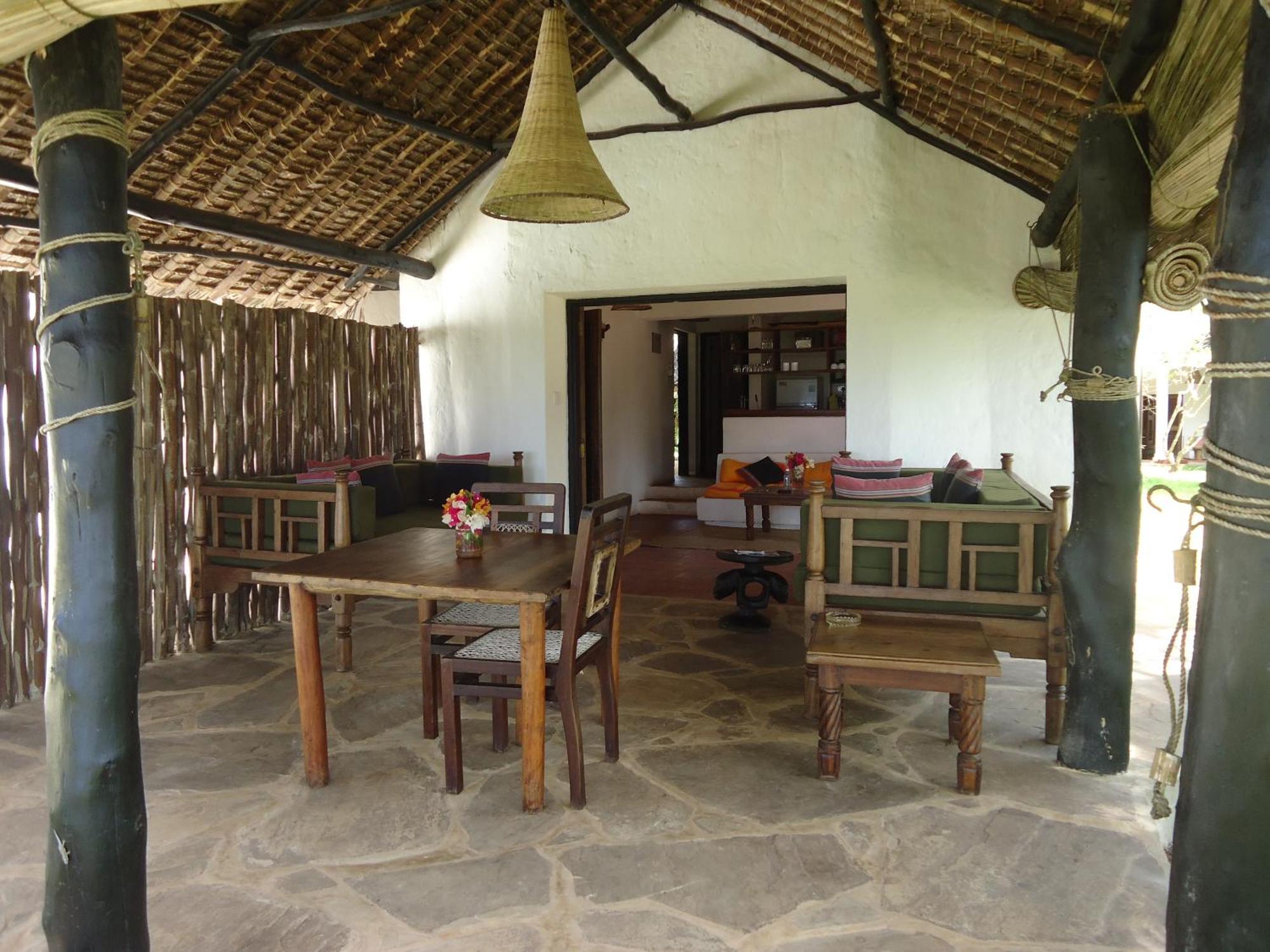 Kusini Beach Cottages Diani Beach Zimmer foto